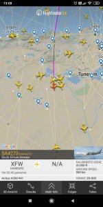 Screenshot_2019-11-23-13-08-18-070_com.flightradar24free.jpg