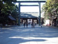 Tokyo 25 Yasukuni 1-1.jpg