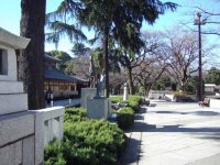 Tokyo 28 Yasukuni 4-1.jpg