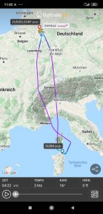 Screenshot_2020-05-24-11-02-23-543_com.flightradar24free.jpg