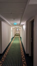 06_ExecutiveFloor.jpg