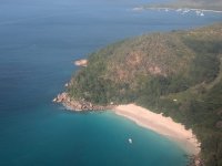 Anse Georgette (aus der Luft).jpg