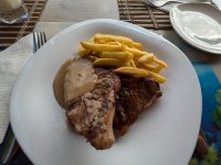 Mahé - Lamm im Perry's Grillz.jpg