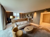 RC WOB Executive Suite 3.jpeg