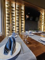 22.03_194605 Restaurant.jpg