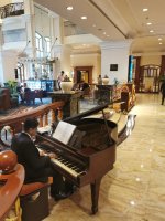 05 Lobby 2.jpg