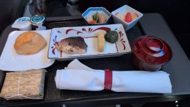 jl44-lhr-hnd_5.jpeg