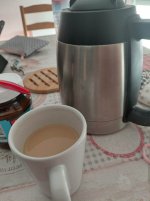 Kaffee: erste Reparaturmaßnahme des Tages.