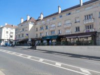 Caen am Vormittag: Stadt statt Autobahn.