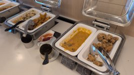 hnd-jl-lounge_9.jpg