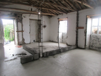 20221007_row_of_blocks_upstairs_from the other side.png