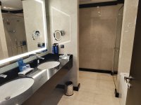Suite 05.jpg