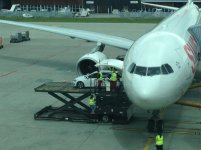 Handgepäck im A330.jpg Handgepäck im A330.jpg