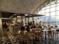 Qantas Lounge HKG – 11.jpg
