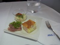 NH 942 DUS-NRT C 1.JPG