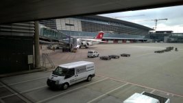 Flughafen Zürich.jpg