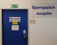 sperrgepäckausgabe sxf Kopie.jpg