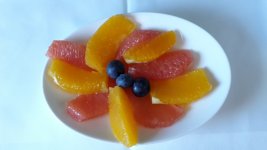 LH-F-USA-D-Bfast-Fruit.jpg