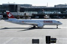 CS300_GVA-LHR_7.jpg