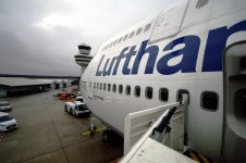 lh747TXL.jpg