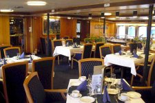 MS Lofoten Salon.jpg