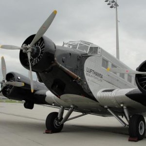 JU 52 08 2010 077